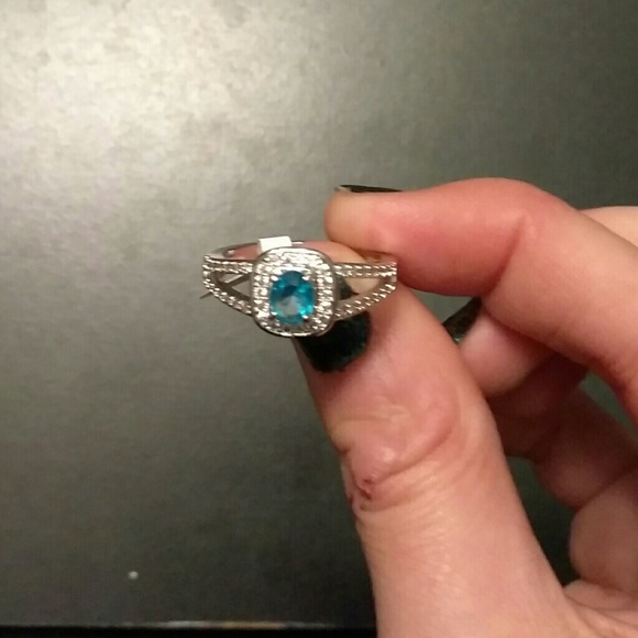 Jewelry - Sterling silver ring